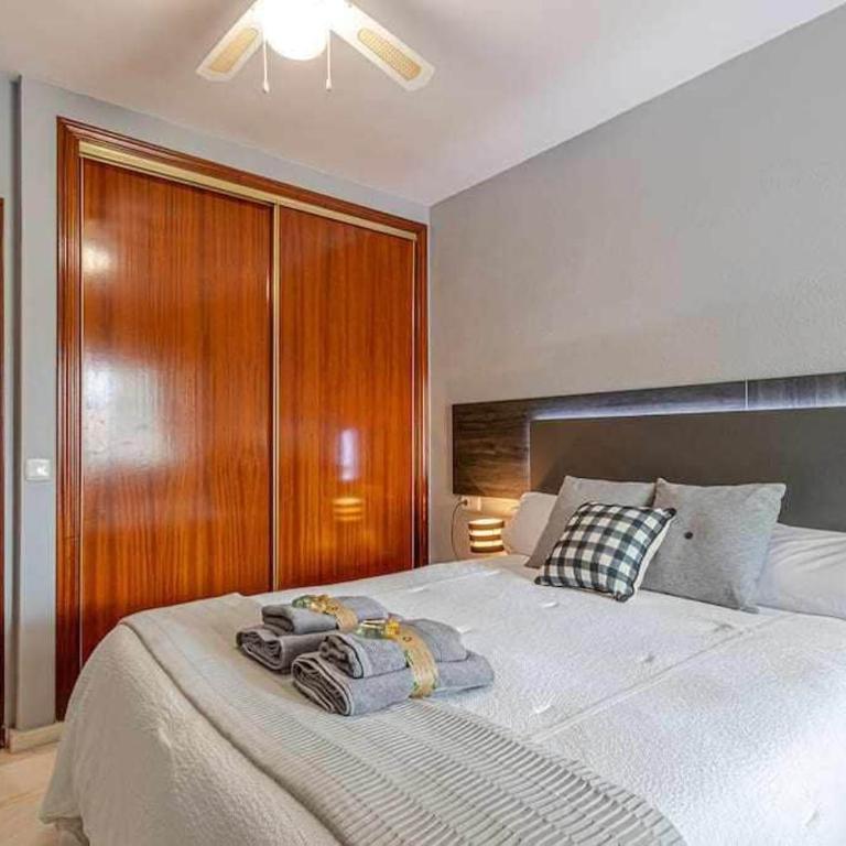 797Holidayrentals- Apartamento en Torremuelle con terraza y piscina - Apartamento de 1 dormitorio - 19