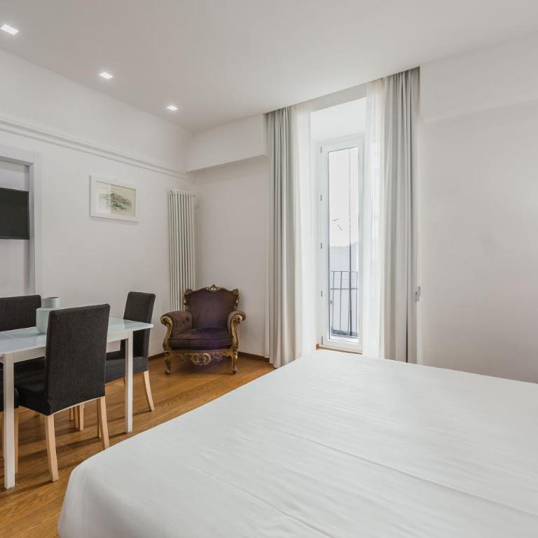 RG7 Apartments - Superior Apartment - 4