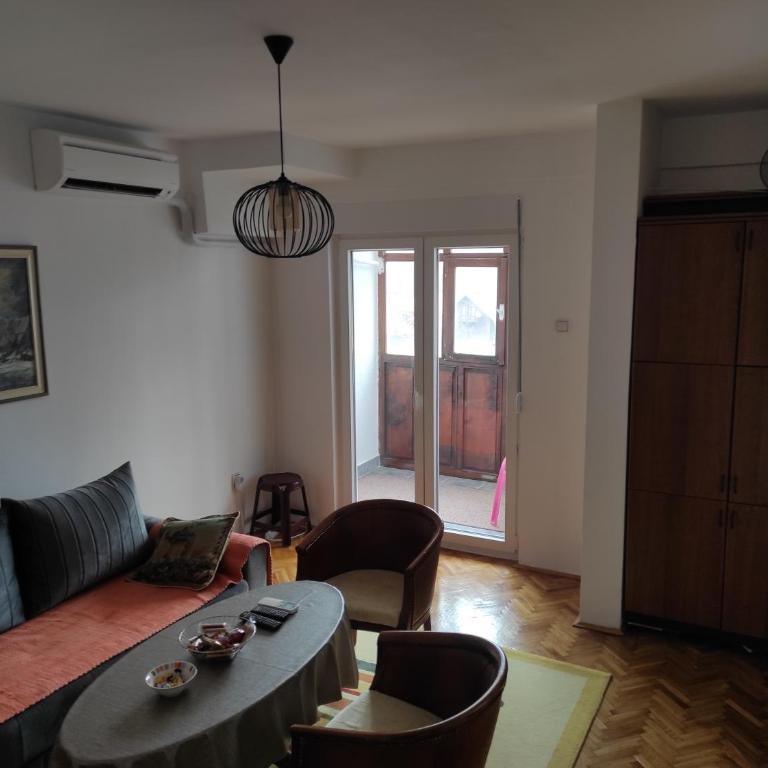 Trg - Apartman sa 1 Spavaćom Sobom - 6