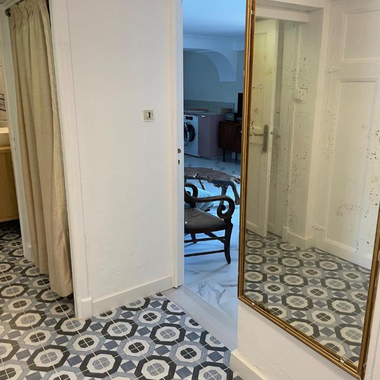 Rez-de-chaussée dans grand jardin provençal, villa Tatiana - One-Bedroom Apartment - 10