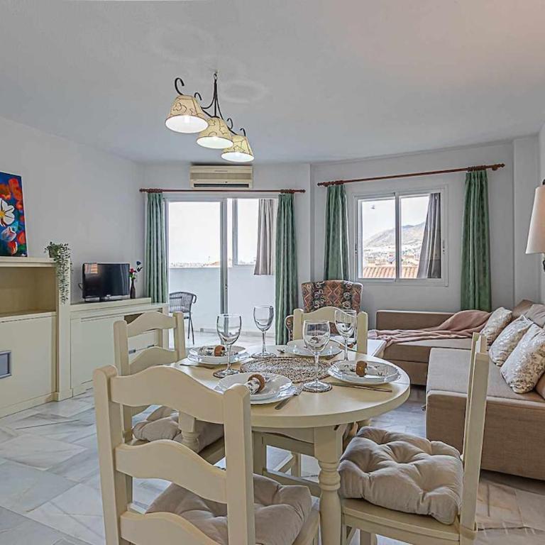 797 Holiday Rentals - Amplio piso para 4 en el centro de arroyo de la miel - Apartamento de 1 dormitorio - 1
