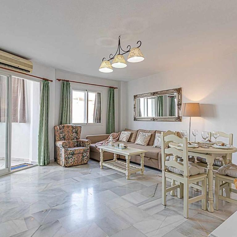797 Holiday Rentals - Amplio piso para 4 en el centro de arroyo de la miel - Apartamento de 1 dormitorio - 7