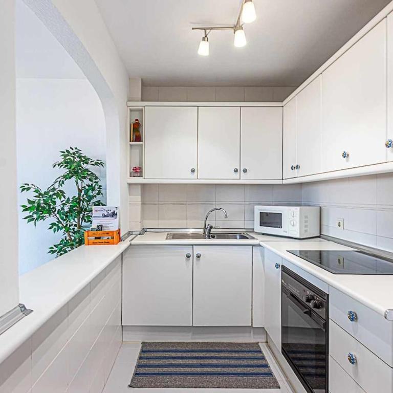 797 Holiday Rentals - Amplio piso para 4 en el centro de arroyo de la miel - Apartamento de 1 dormitorio - 15