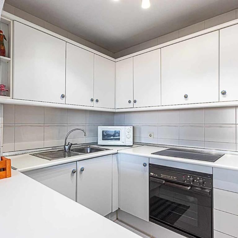 797 Holiday Rentals - Amplio piso para 4 en el centro de arroyo de la miel - Apartamento de 1 dormitorio - 16
