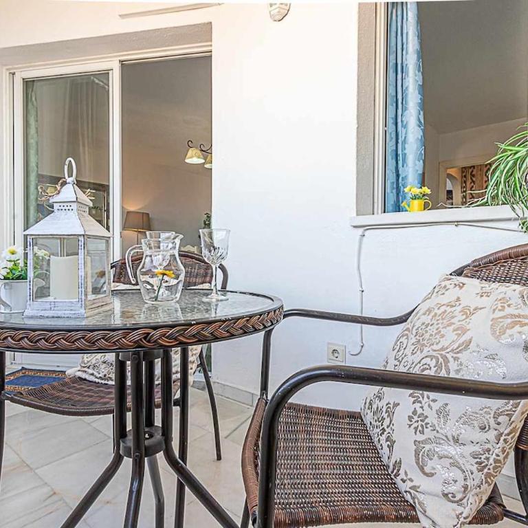 797 Holiday Rentals - Amplio piso para 4 en el centro de arroyo de la miel - Apartamento de 1 dormitorio - 25