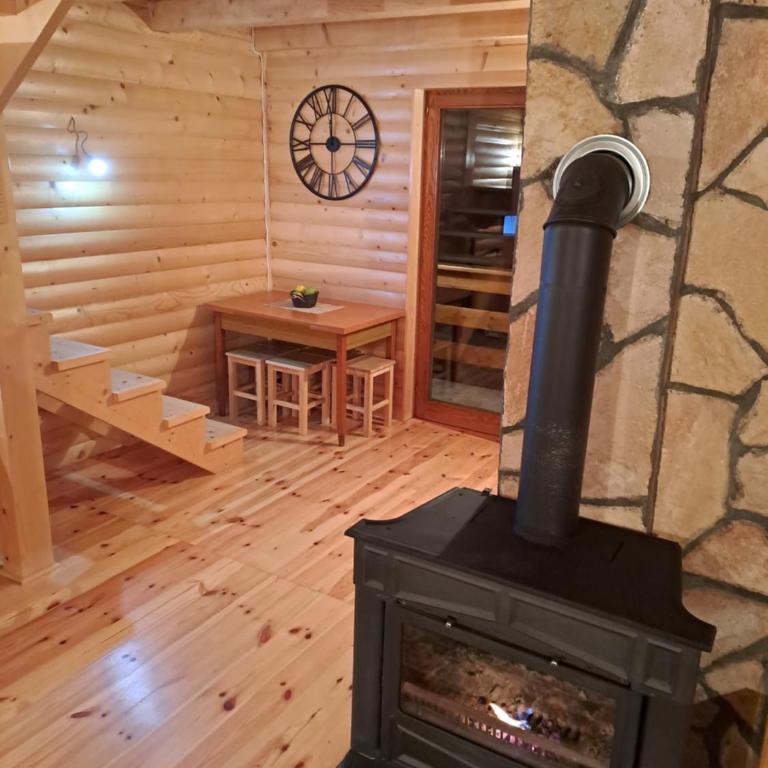 Planinska kuća - Three-Bedroom House - 16