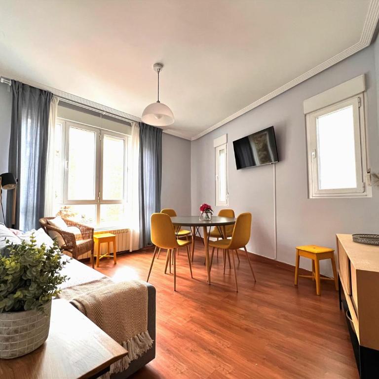 Housing León Catedral - Apartamento de 3 dormitorios - 5