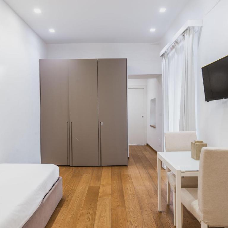 RG7 Apartments - Standard Apartment - 11