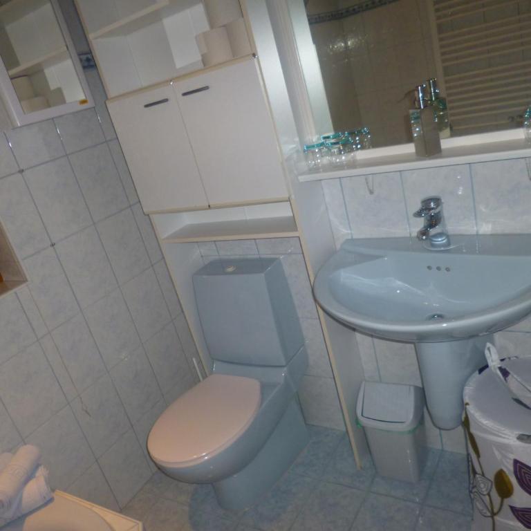 Appartements Oberhof - Apartment mit 2 Schlafzimmern und Balkon - Nebengebäude - 5