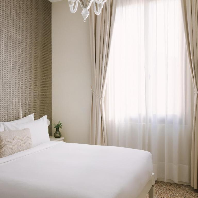 iH Hotels Venezia Salute Palace - Camera Queen Standard - 2
