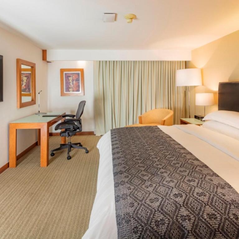 Presidente InterContinental Puebla by IHG - Habitación Clásica con cama extragrande y acceso al club lounge - 2
