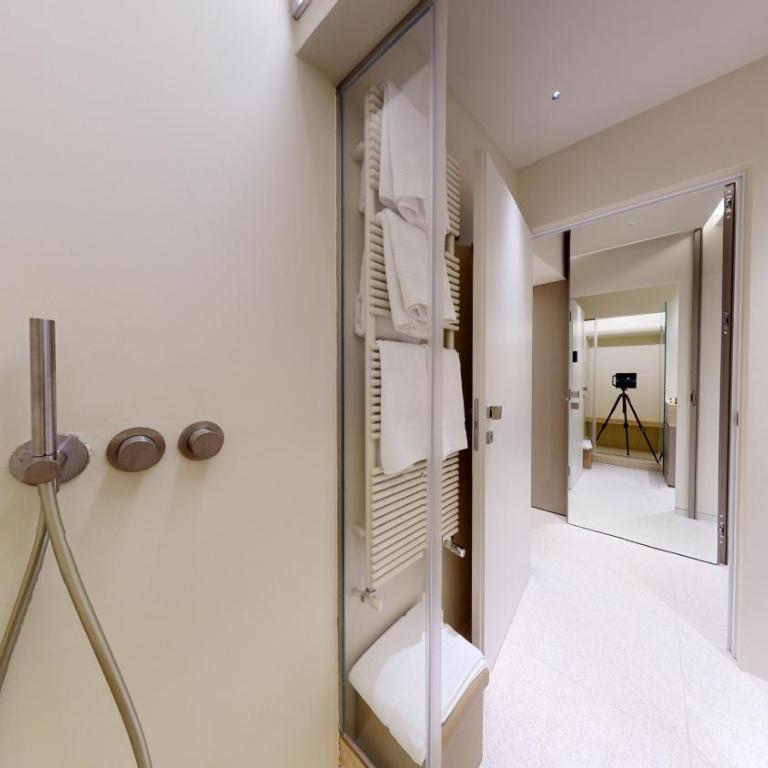 Carletta's Aparta-Suite & Spa - King Room with Spa Bath - 9