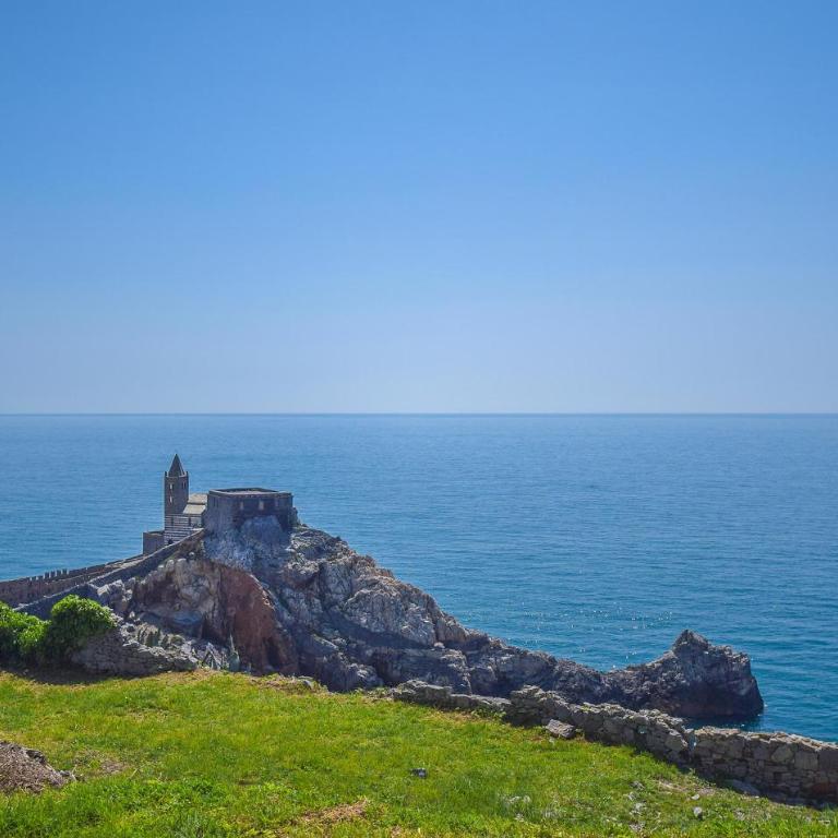 Stunning Apartment In Portovenere - Two-Bedroom Apartment - 8