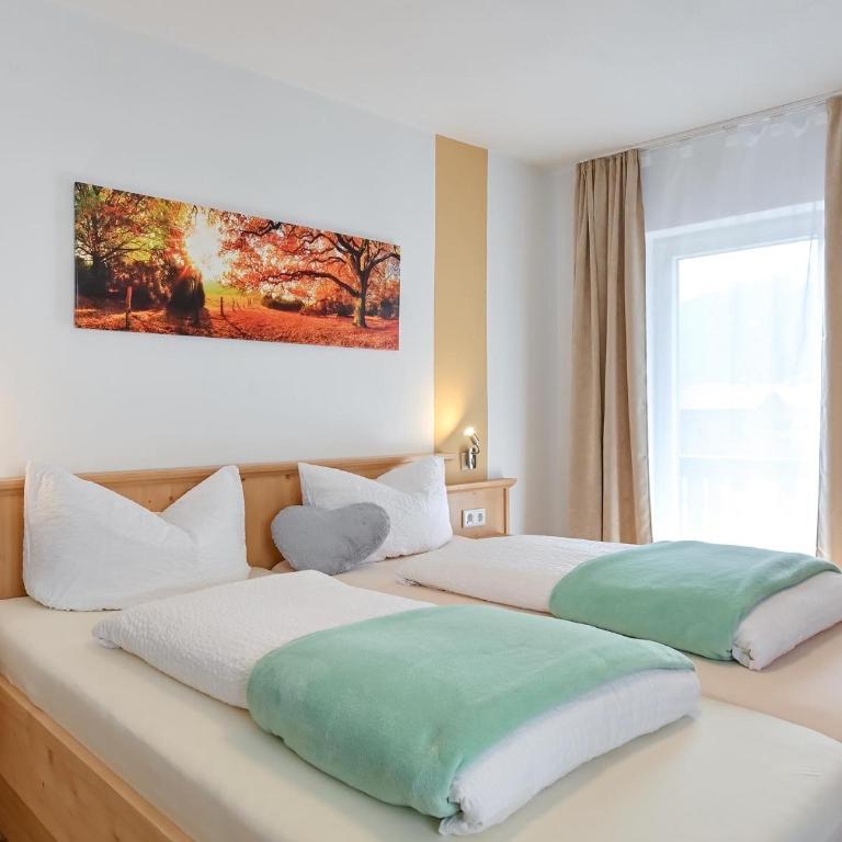Pension Freiheit - Doppelzimmer mit Balkon - 2