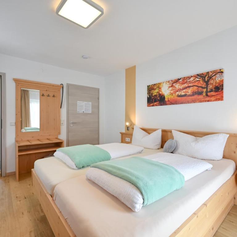 Pension Freiheit - Doppelzimmer mit Balkon - 7