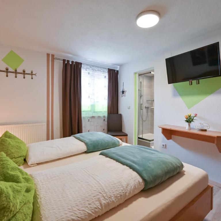 Pension Freiheit - Doppelzimmer - 8