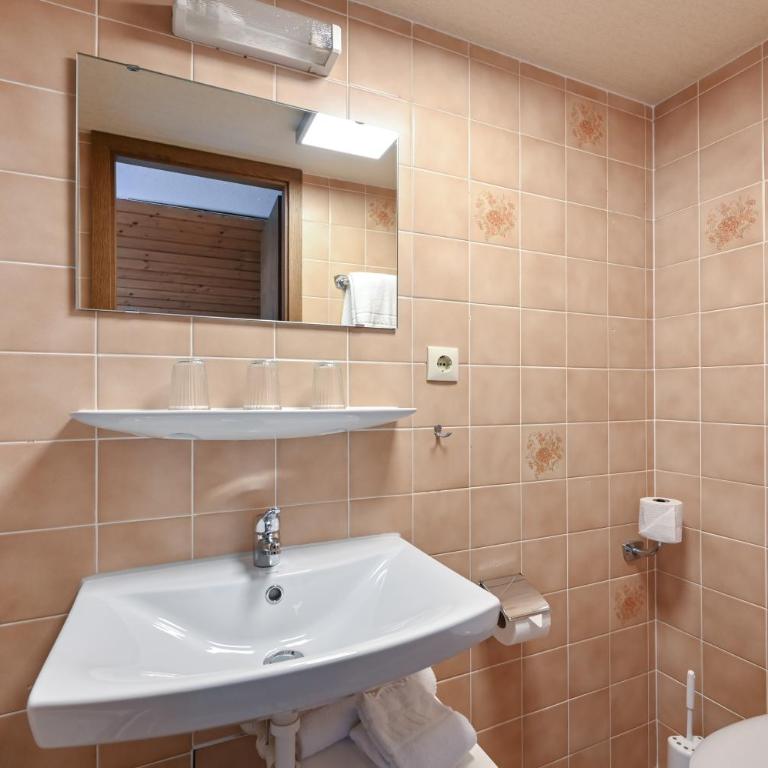 Pension Freiheit - Dreibettzimmer mit Balkon - 5