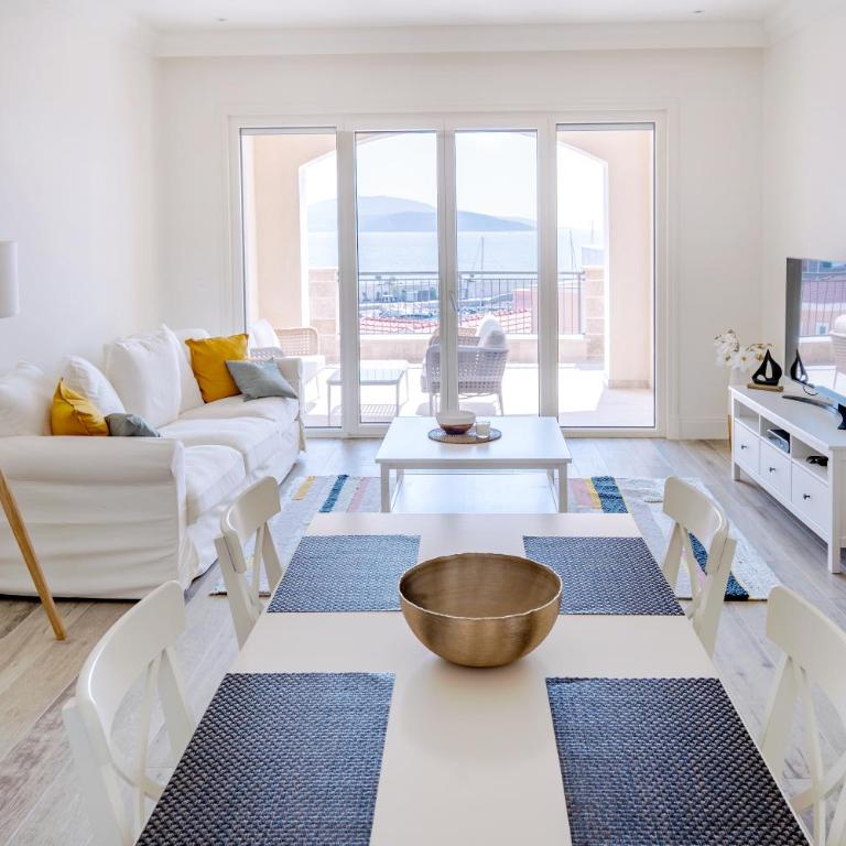 Lustica Bay Vacation Homes - One Bedroom Residence Sea View - 26