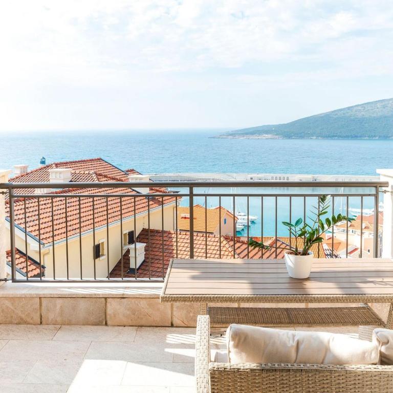 Lustica Bay Vacation Homes - One Bedroom Residence Sea View - 22