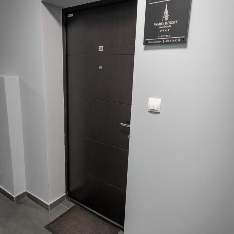 FAMILY RESORT SUBOTICA Apartments - Deluxe Suite - 28