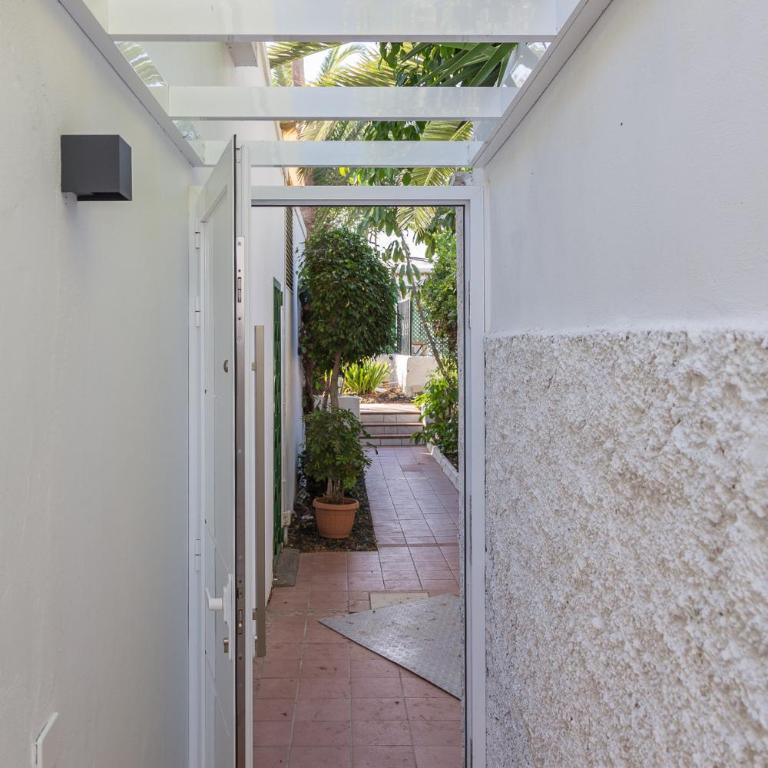 Charming Bungalow - Private Terrace, AirCon & Pool - Deluxe Bungalow - 33