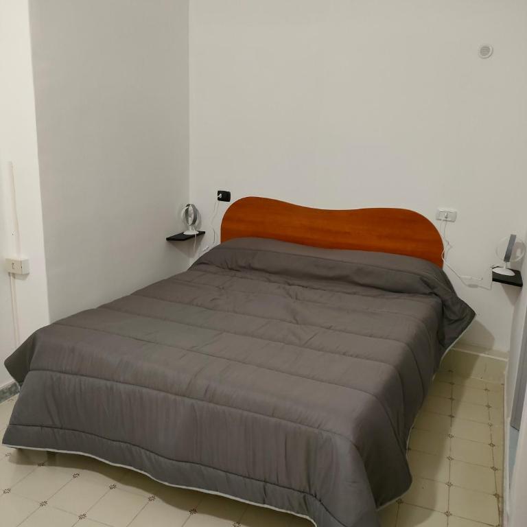Cisterna's rooms - Camera Matrimoniale con Bagno Privato - 8