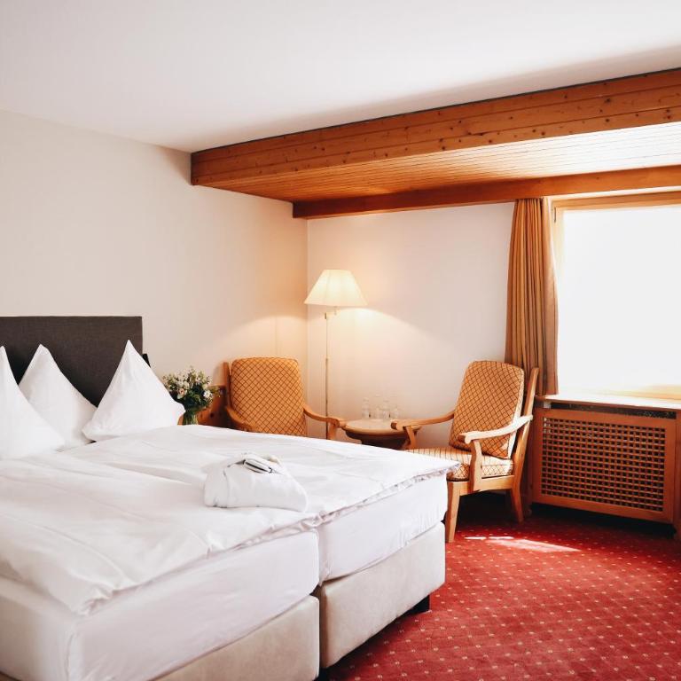 Hotel Steinbock Pontresina - Standard Double Room - 2