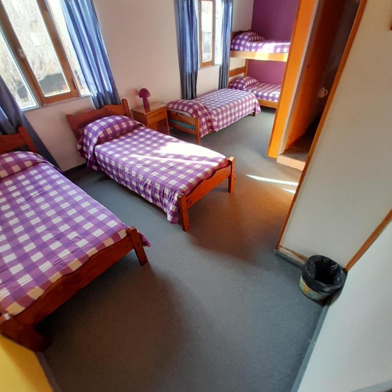 Hostel Elal - Habitación Familiar con baño privado - 2