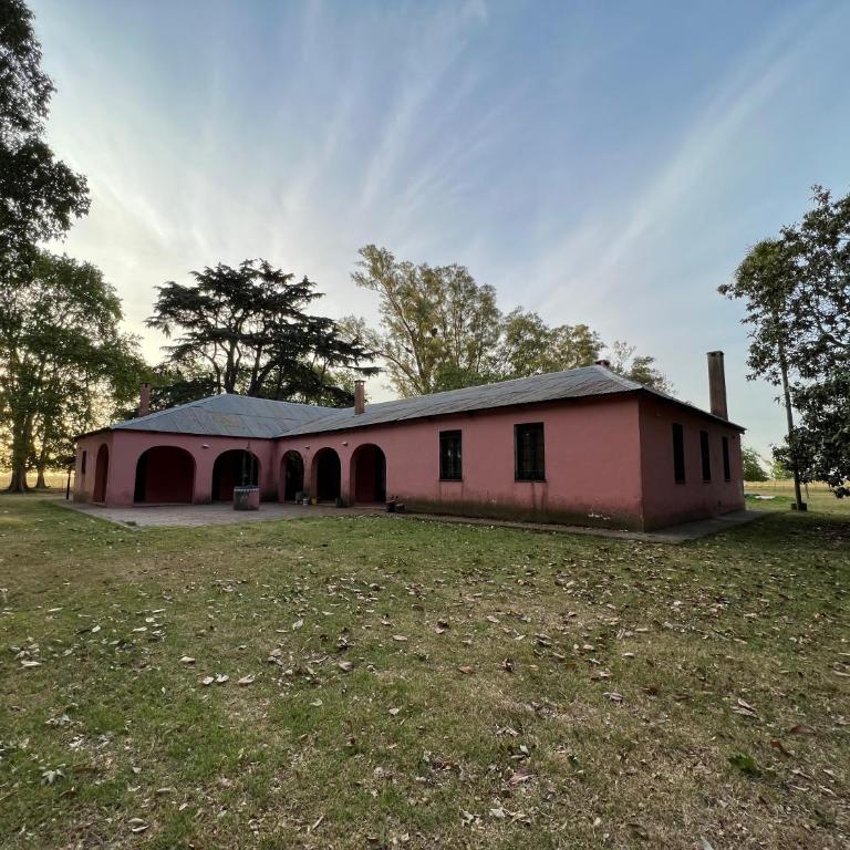 Casa de campo “Los Ombues” - Five-Bedroom House - 2