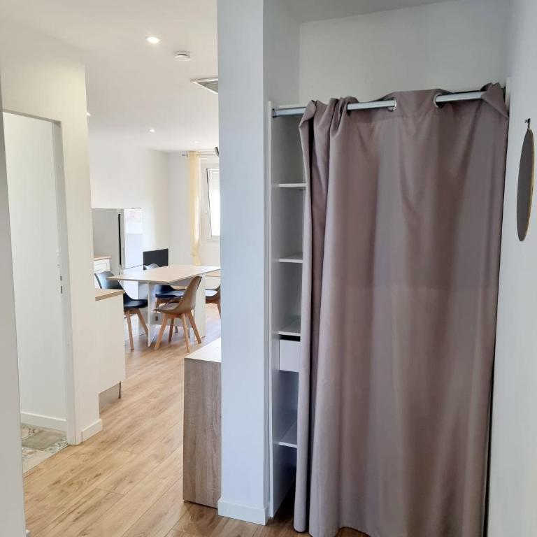 DOUMO - Appartement - Vue sur Jardin - 9