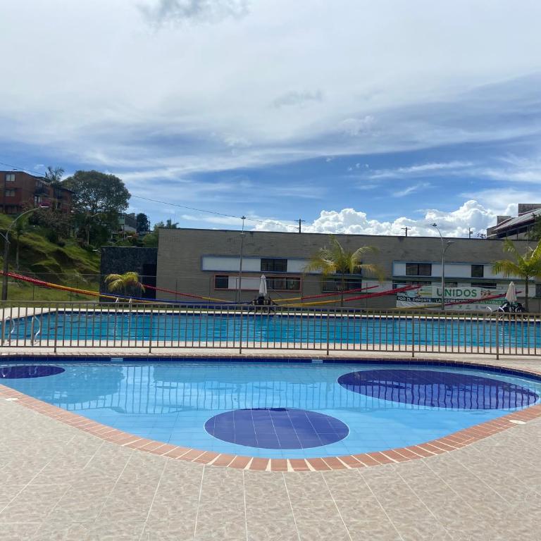 Apartamento con Vista y acceso al lago en Guatape - Three-Bedroom Apartment - 15