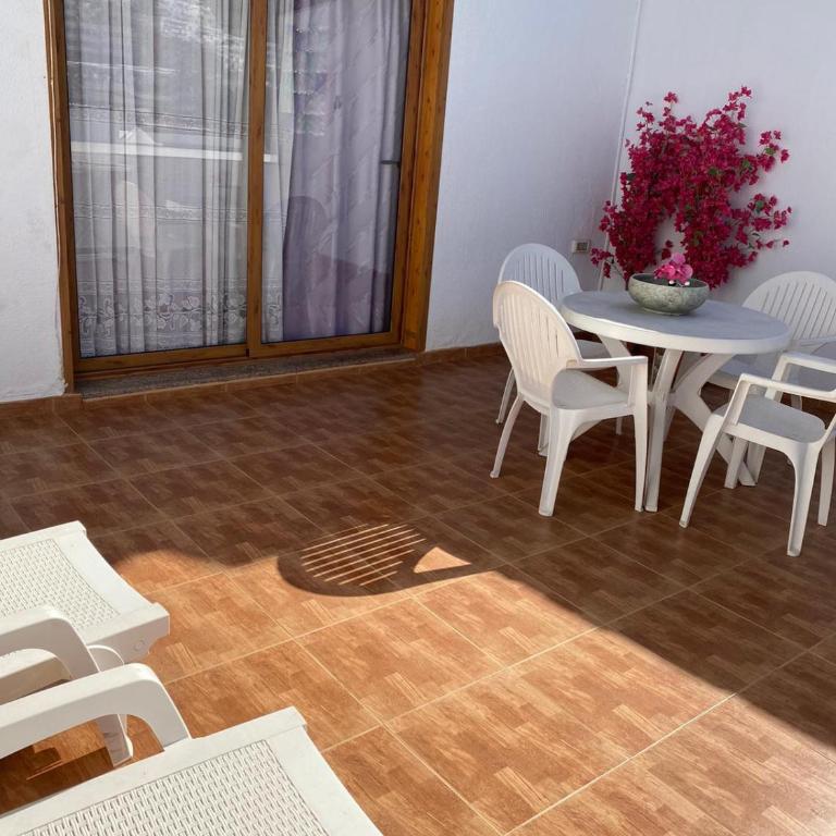 Ura Hotels Apartamentos Montecarlo - Apartamento de 3 dormitorios - 9