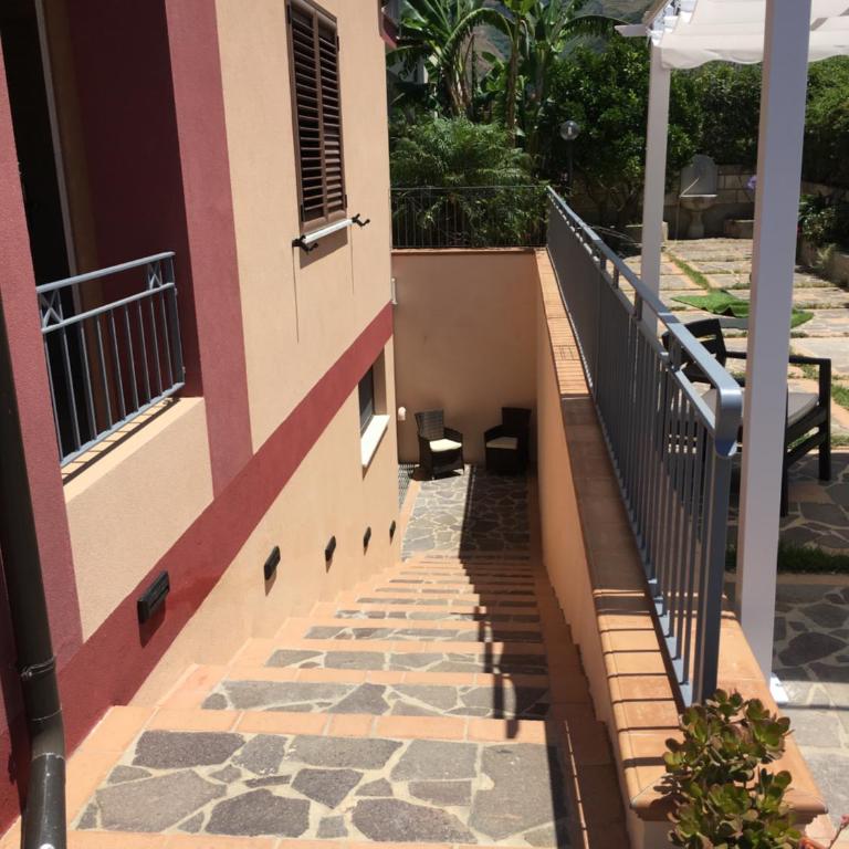 Aether Suites Tropea - Free Private Parking - Camera Matrimoniale Classic - Seminterrato - 2