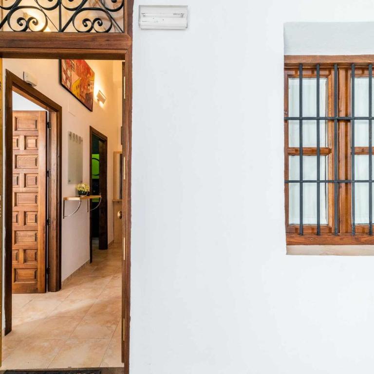 Cómodo y moderno apartamento centro Granada - Two-Bedroom Apartment - 36