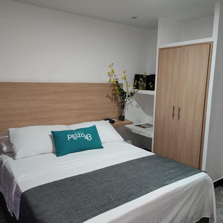 Hotel Plaza 43 - Double Room - 8
