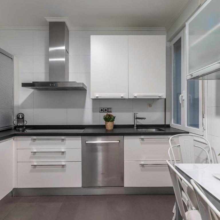 Espacioso y Acogedor junto Centro Azkuna - Three-Bedroom Apartment - 21