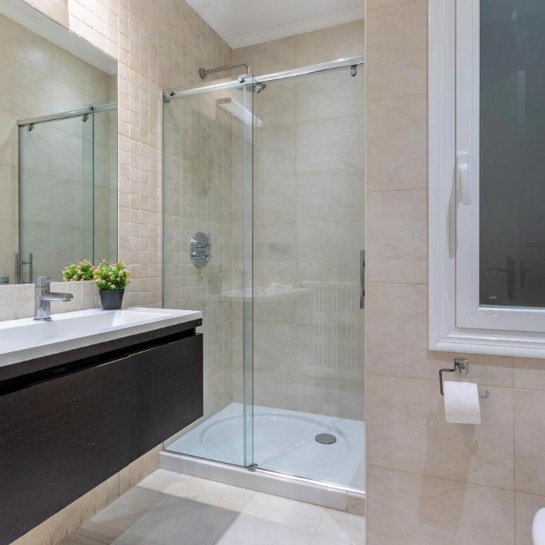Espacioso y Acogedor junto Centro Azkuna - Three-Bedroom Apartment - 12