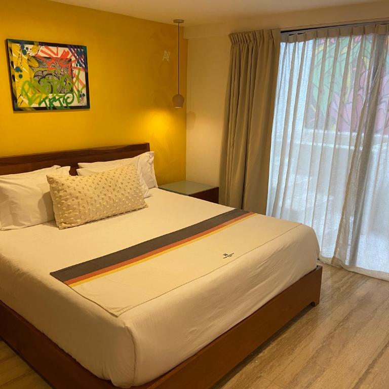 Pop Diez Hotel Boutique Playa del Carmen - Suite con cama extragrande - 4