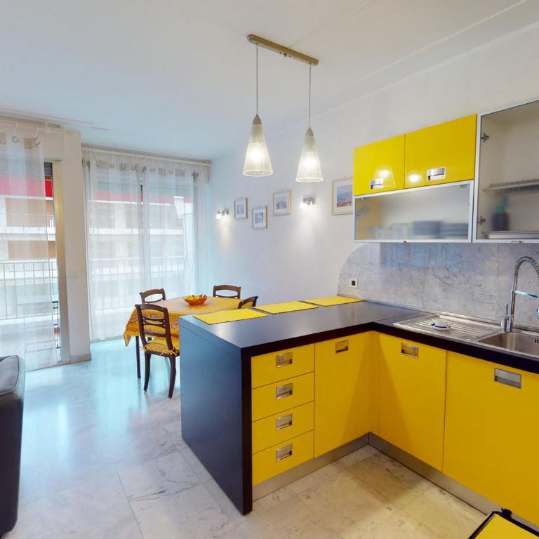 Grand 2 pièces climatisé avec terrasse et garage privé près de la mer - FR-1-196-311 - Appartement - 7