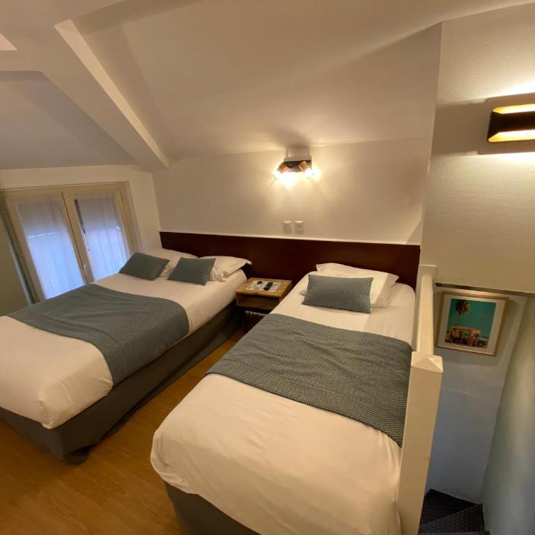 Lyo Hôtel - Centre Lyon Perrache - Chambre Quadruple en Duplex - 5