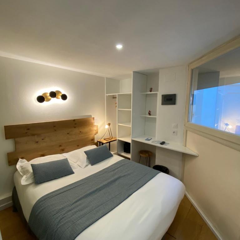 Lyo Hôtel - Centre Lyon Perrache - Chambre Quadruple en Duplex - 2