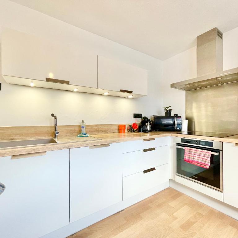 Centre Ville - Balcon - Parking gratuit - Appartamento con Balcone - 16