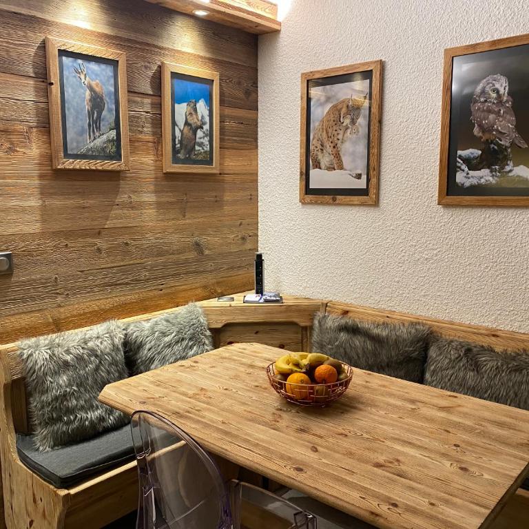 Chalet Olympie, Appartement avec balcon et vue montagne, ski aux pieds, Méribel-Mottaret - Apartment - 10