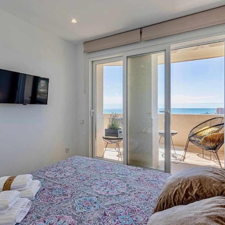 797 Holiday Rentals - Benalbeach- Moderno piso para 4 con vistas al mar - Two-Bedroom Apartment - 26
