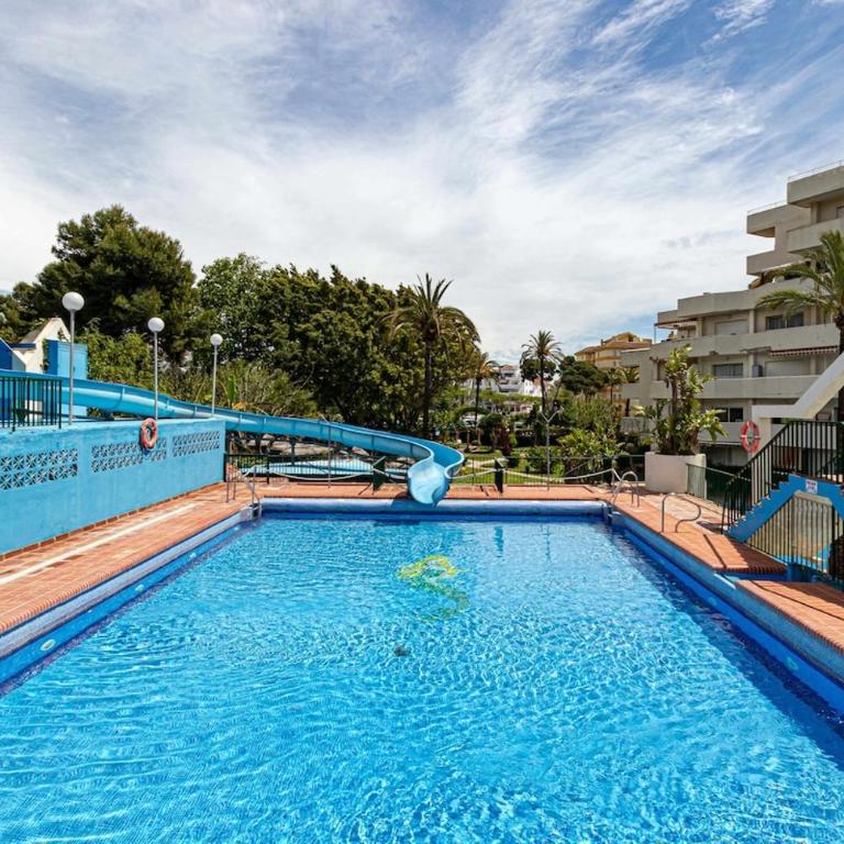 797 Holiday Rentals - Benalbeach- Moderno piso para 4 con vistas al mar - Two-Bedroom Apartment - 38