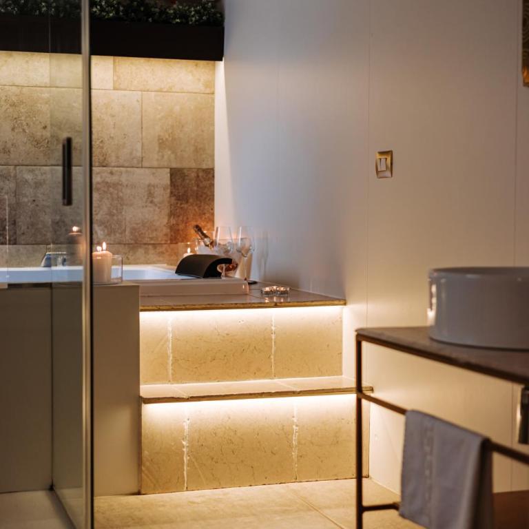 Dimora Pirrelli Boutique Hotel & Spa - Suite King con Vasca Idromassaggio - 6