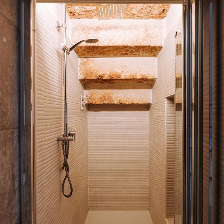 Dimora Pirrelli Boutique Hotel & Spa - Suite King con Vasca Idromassaggio - 25
