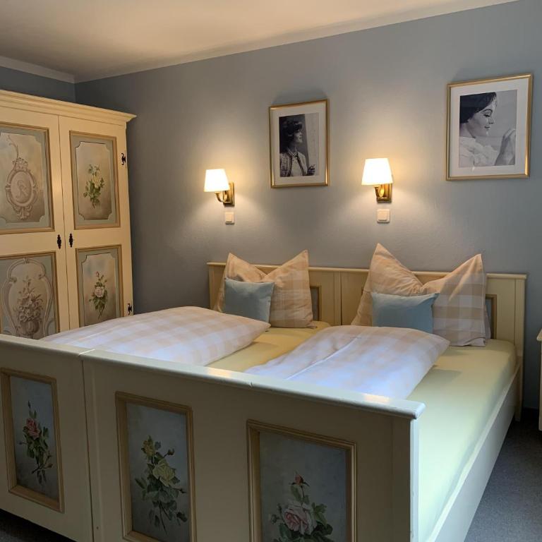 Koller, Pension Haus - Doppel- oder Zweibettzimmer mit Badewanne - 4