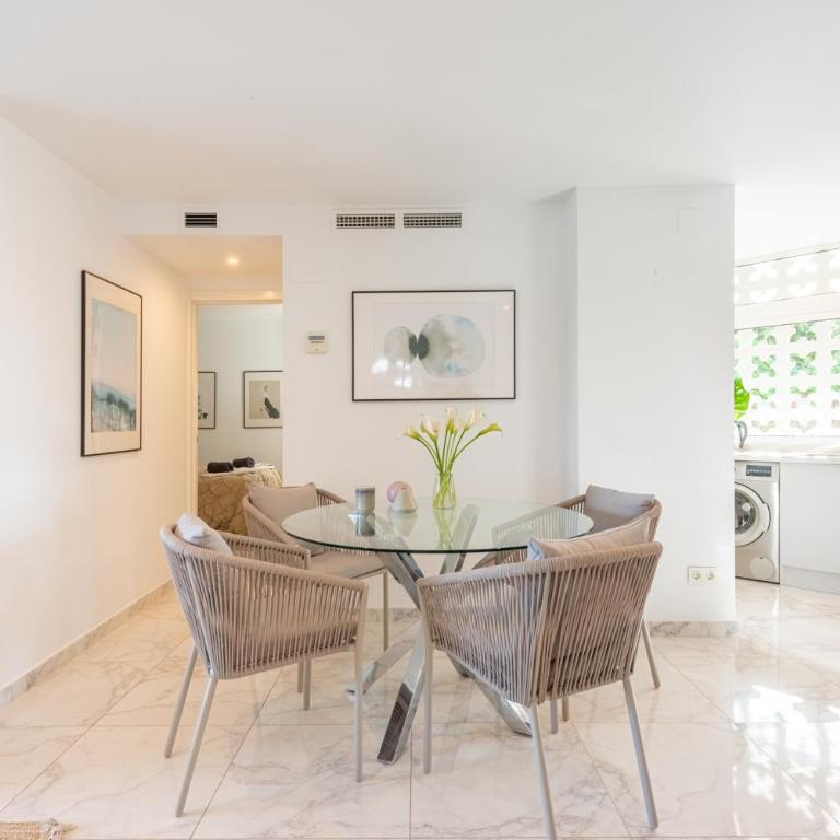 Azahara 1 8B Beautiful apartment frontline golf in popular Aloha - Apartamento de 2 dormitorios - 10