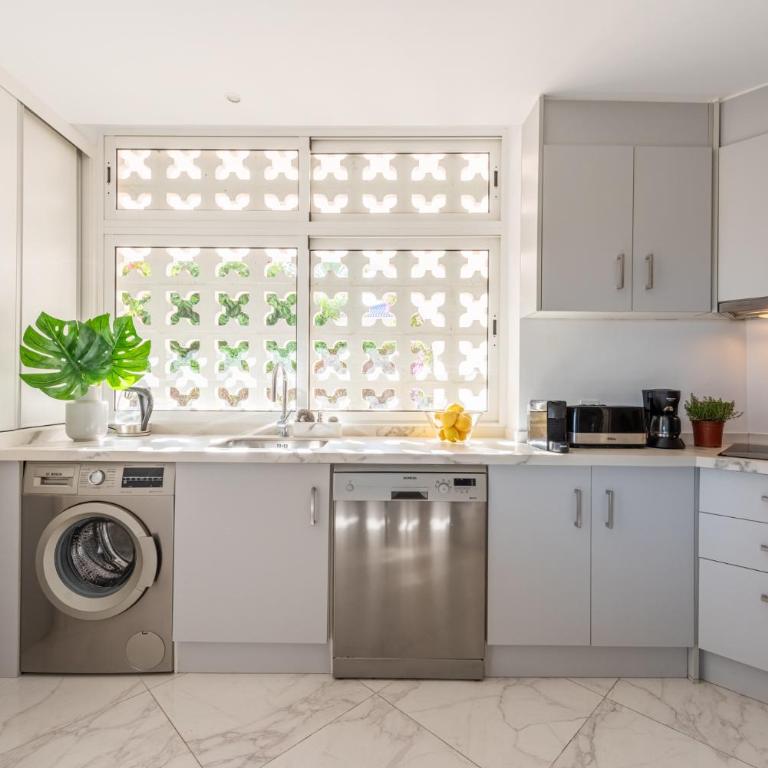 Azahara 1 8B Beautiful apartment frontline golf in popular Aloha - Apartamento de 2 dormitorios - 14
